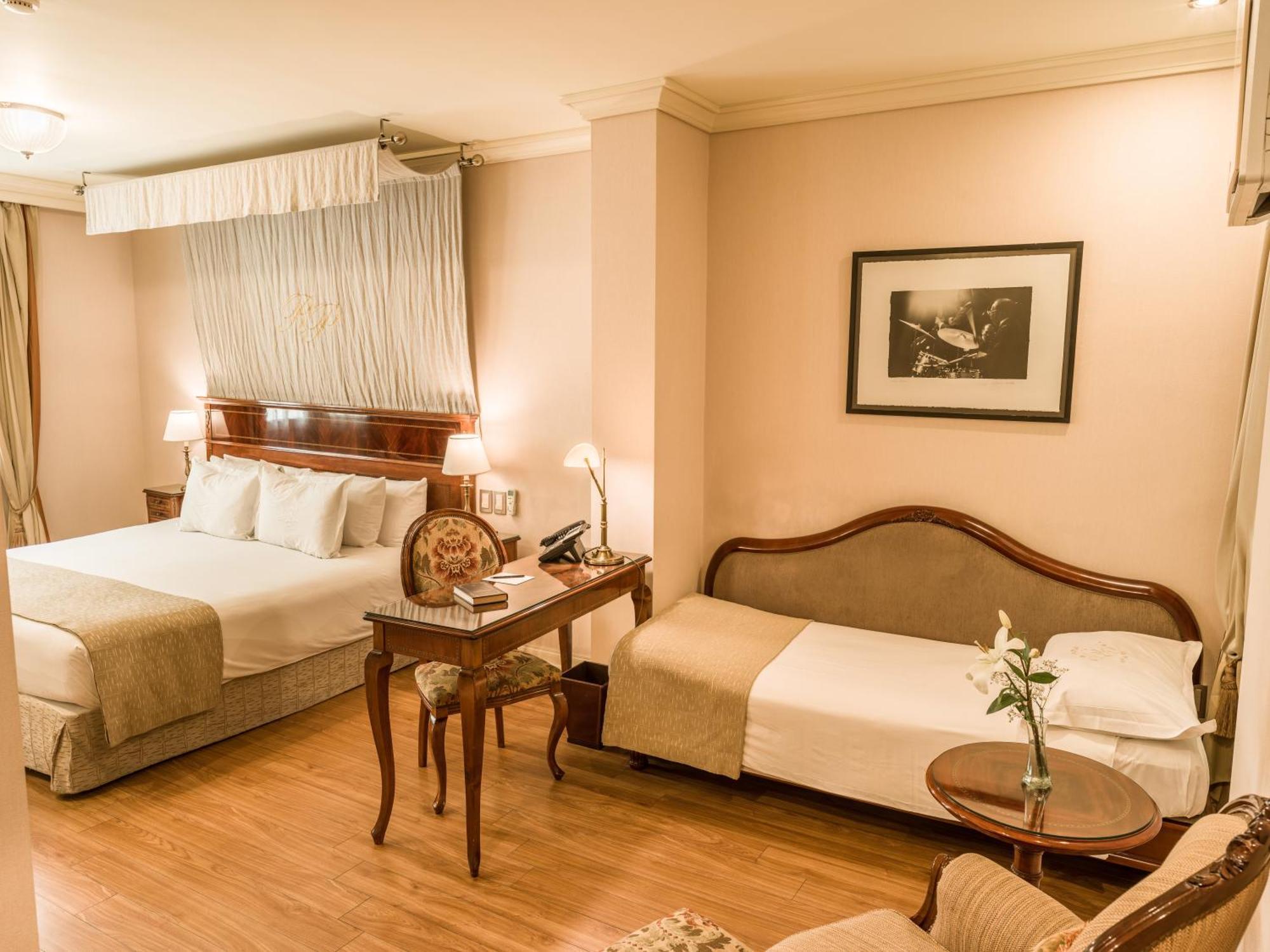 Melia Recoleta Plaza Hotel Buenos Aires Exterior photo